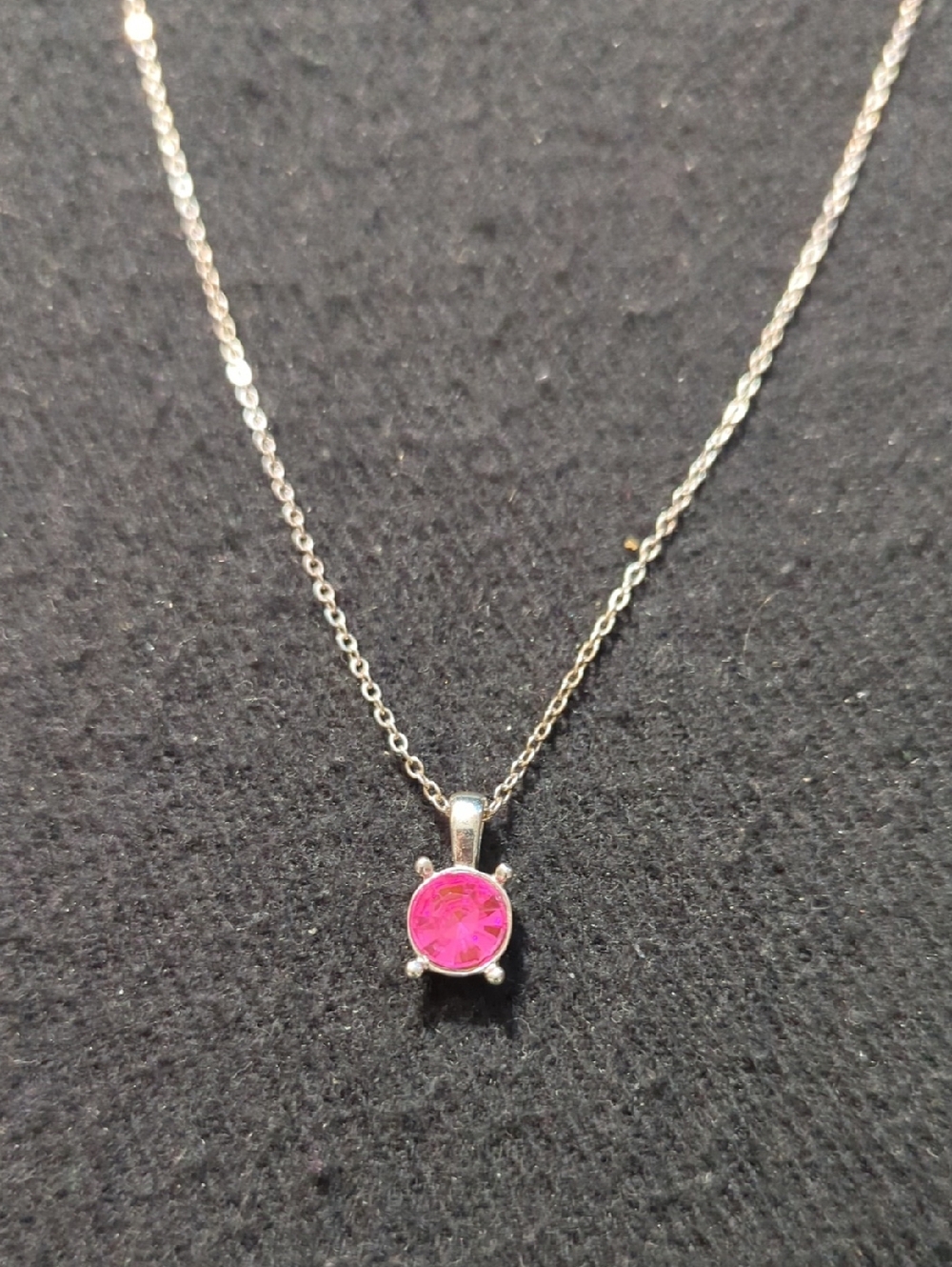 RMN Silver Tone Pink Rhinestone Dainty Delicate Pendant Statement Necklace